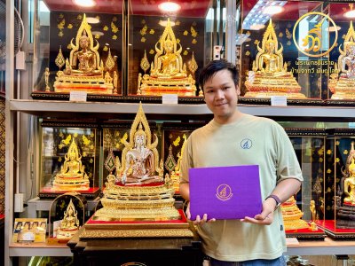 พระพทุธชินราช รุ่น เศรษฐีทวีศิลป์ ปี2568 ขนาดหน้าตัก 9 นิ้ว เเบบ 3 กษัตริย์