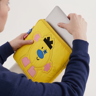 NOTEBOOK SLEEVE