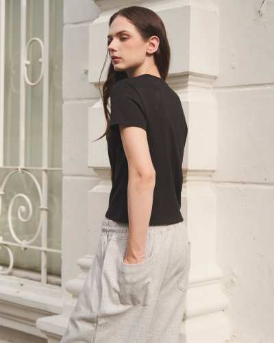 GATE92 - Essential Fitted Tee
