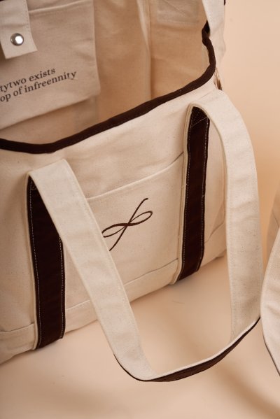 Infreennity Tote bag