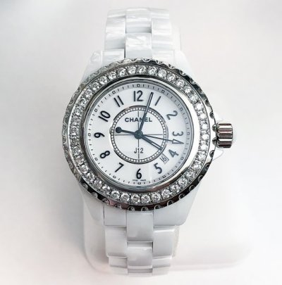 กรอบเพชร CHANEL J12 Ladies 33mm เพชรเม็ดใหญ่ 40 เม็ด