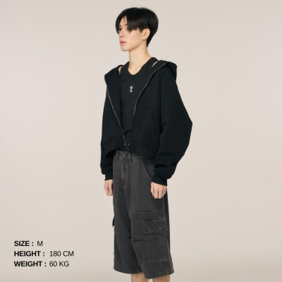TROFI Walkway Capri pants - The Galaxy ( Available until out of stock ***จนกว่าสินค้าจะหมด*** )