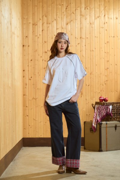 Summer2026 - Tee - Logo Embossing - White