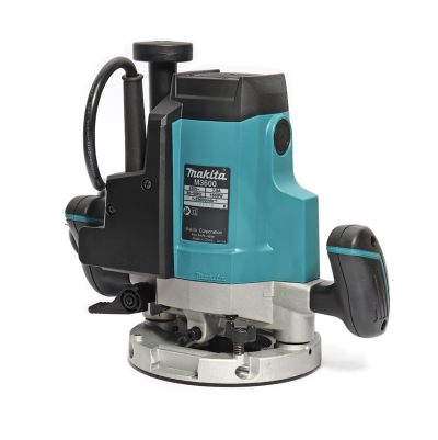 MAKITA M3600B เครื่องเร้าเตอร์ ขนาด 1/2 นิ้ว (12 มม.) กำลังไฟ 1,650 วัตต์ ความเร็วรอบตัวเปล่า 22,000 รอบ/นาที (มากีต้า)