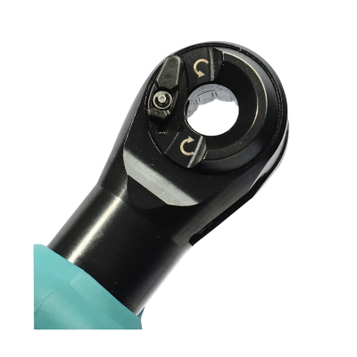 MAKITA DWR180Z เครื่องขันบล๊อกไร้สาย 18 โวลต์ 3/8 นิ้ว แรงบิดสูงสุด 47.5 นิวตันเมตร ไม่รวมแบตเตอรี่และแท่นชาร์จ (มากีต้า)