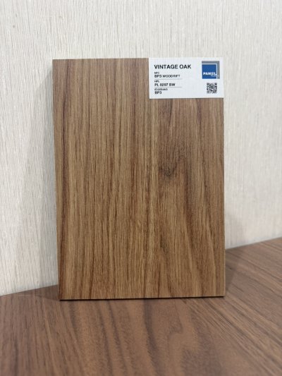 HMR V313 - E1 / BP3 Vintage Oak