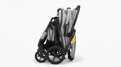 Bernd Glam Pet (Duo Mode) – The ultimate pet stroller and car seat in one. Easily foldable without removing the basket!