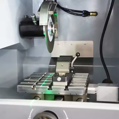 Metallographic Cutting Machine