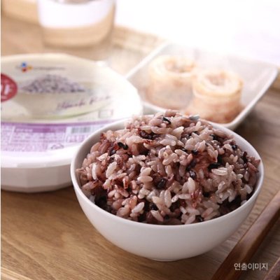 cj hatban black rice 210g ข้าวไรซ์เบอร์รี่ ข้าวสำเร็จรูปพร้อมทาน ข้าวเกาหลี 햇반 흑미밥