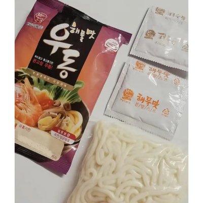 อูด้งกึ่งสำเร็จรูปรสกุ้ง บนโกจัง เอ็น อูด้ง 225g Bonggojang udon noddle with soup base shrimp