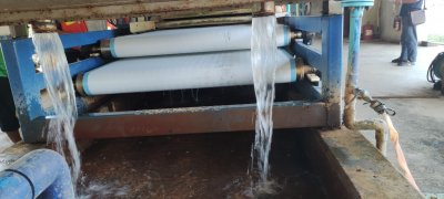 บริการเปลี่ยนผ้าใบเครื่องรีดตะกอนแบบสายพาน หรือ Belt Press