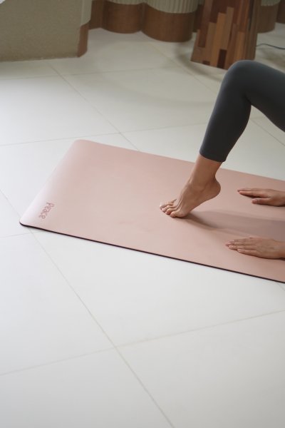 Non Slip Premium Yoga mat 6mm Peace pink