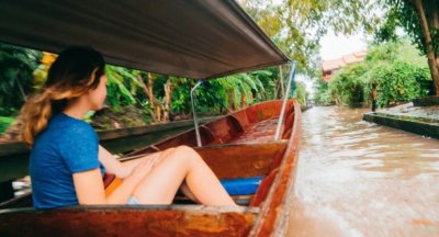 Damnoen Saduak Floating Market combine Mae Klong Railway Market
