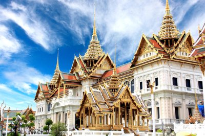 GRAND PALACE AND TEMPLE HALF DAY