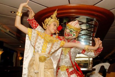 Wonderful Pearl Dinner Cruise