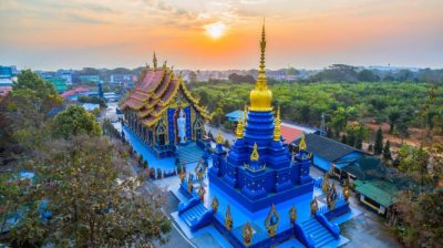 Chiang Rai - White Temple, Blue Temple and Black House (From Chiang Mai)