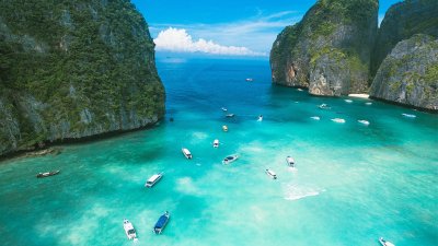 Full Day Tour of Phi Phi Island by Big Boat from Phuket