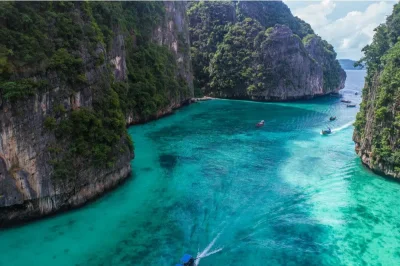 Phi Phi & Khai Islands F