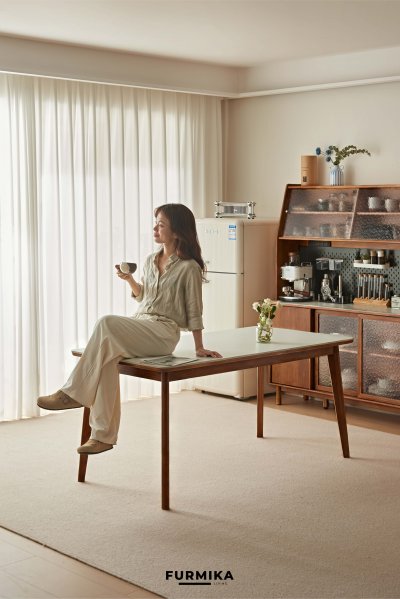 Hera Dining Table (Walnut)