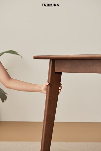 Hera Dining Table (Walnut)