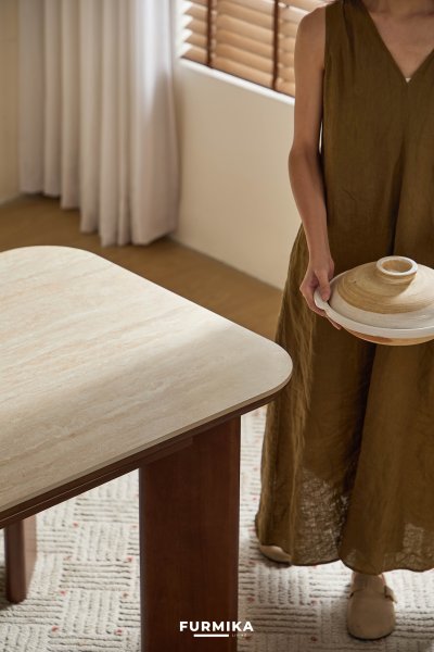 Nobi Dining Table