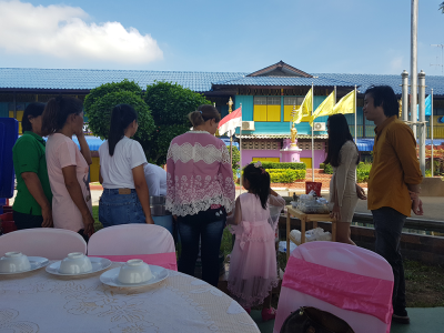 0011 ส่งไอศครีมเลี้ยง งานแต่งงานของคุณอ๋อง กับ คุณเหมี่ยว ที่ รร.วัดตาก้อง จ.นครปฐม ^ ^