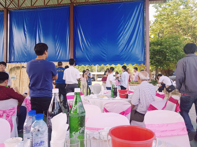 0011 ส่งไอศครีมเลี้ยง งานแต่งงานของคุณอ๋อง กับ คุณเหมี่ยว ที่ รร.วัดตาก้อง จ.นครปฐม ^ ^
