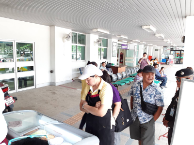 Dayicecream สาขา ร้านดอยคำ รพ.มหิดล คณะทันตกรรม ^ ^ ศูนย์การแพทย์กาญจนาภิเษก มหาวิทยาลัยมหิดล 