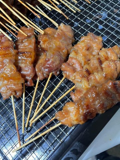 หมูปิ้งนมสด