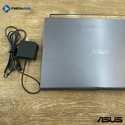 ASUS VIVOBOOK 15 Ryzen5-3500U