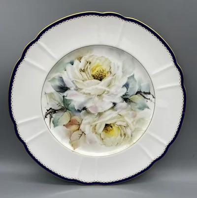 Trio Porcelain - set of white roses - Elegant blue and gold rimmed