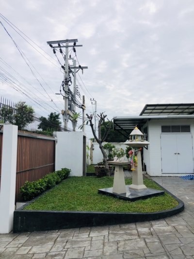 บ้านคุณอร สวนหญ้าเทียม