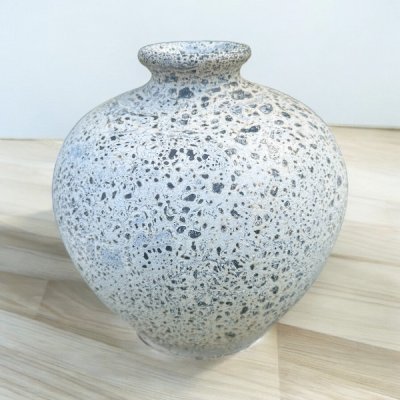 Vaseแจกันดินเผาทรงกลมปากเล็ก ขนาด 27 x 27 cm.