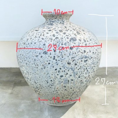 Vaseแจกันดินเผาทรงกลมปากเล็ก ขนาด 27 x 27 cm.