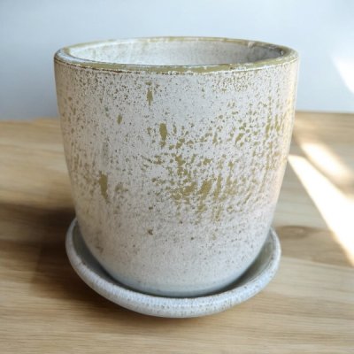 Flowerpot กระถางดินเผาทรงกระสุน ขนาด 15 x 15 cm. พร้อมจานรอง