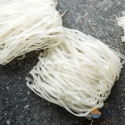 เมษาเส้นเล็กอบแห้งเกรดพรีเมี่ยม