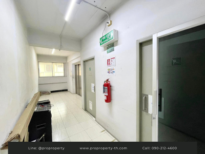 For rent, 6 and a half storey office building, central location on CharoenRat-Rama 3 Road