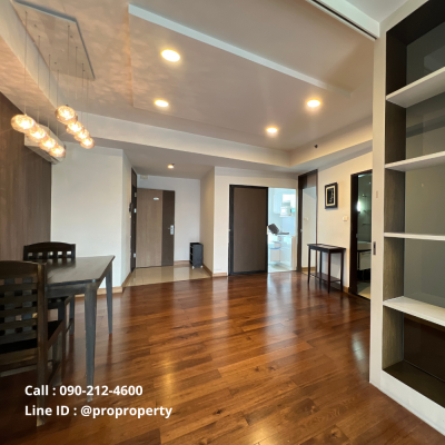 Luxury condo for sale on the river, Supalai River Resort 180 degree river view.