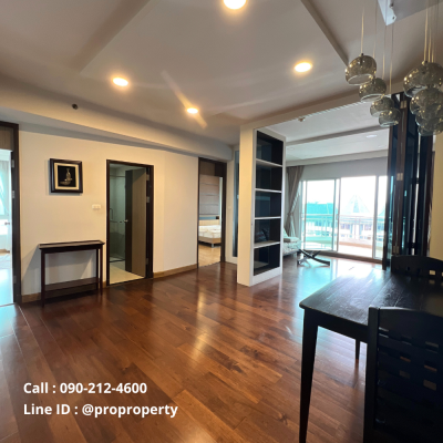 Luxury condo for sale on the river, Supalai River Resort 180 degree river view.