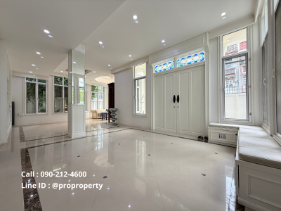 Rare Item! (For Rent Large, renovated detached house, ready to move in