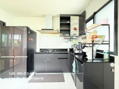 For rent single house. The City Sukhumvit - On Nut 1 is a premium single-family home.