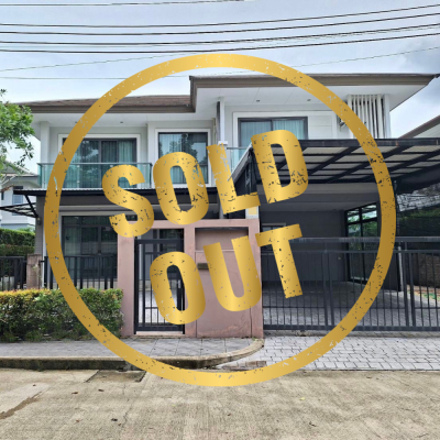 Single house for sale, The Palm Phatthanakan, good location, lots of space.