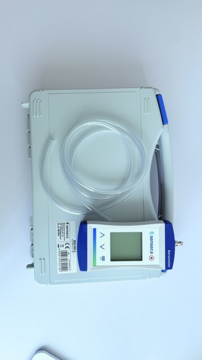 Barometer / Vacuum Meter เครื่องวัดความดันบรรยากาศและสุญญากาศแบบพกพารุ่น ECO 240-2