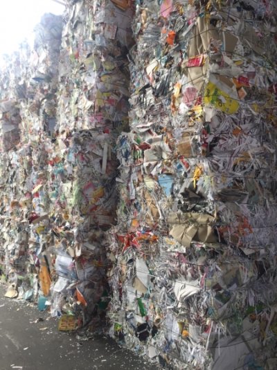 Mixed waste paper - Text Books & Magazines Mixed & News Paper