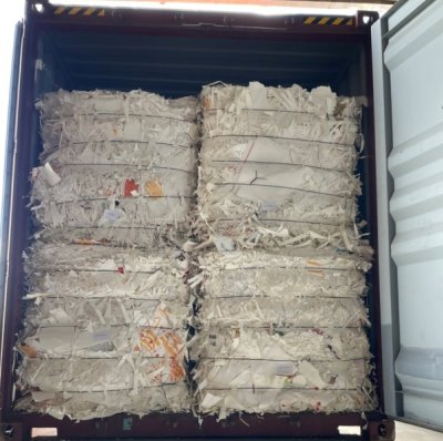 เศษแก้วกระดาษเคลือบ