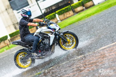  RUN IN  THE RAIN HONDA CB650F  By  CB650F Samutprakan