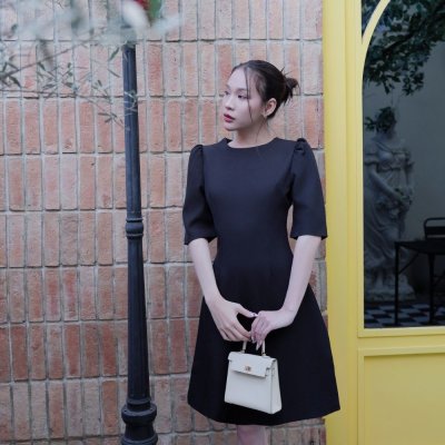 [LALAPIS ] เดรส เอเลแกนท์ แบล็ก เดรส สุภาพเรียบรอย  (LA360)