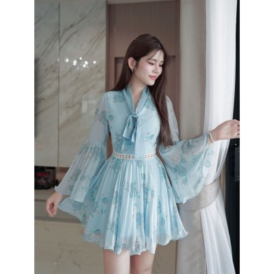 [LALAPIS ] มินิเดรส วิทรอเรียน บลูม วินเทจ (LA350)