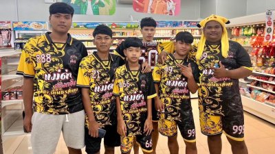 ภาพรีวิวเสื้อผ้ากีฬาจากลูกค้าทั่วประเทศ