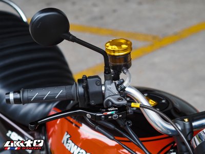 KAWASAKI Z900RS
